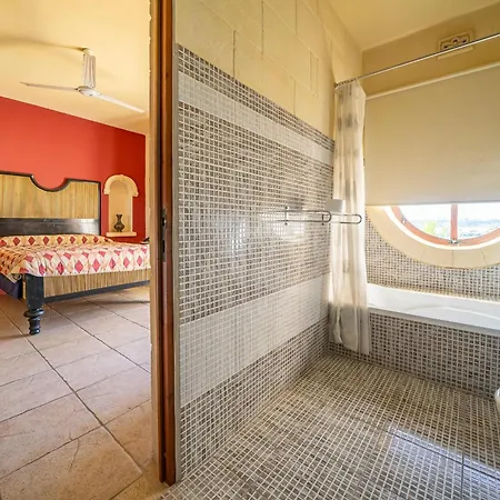 Holiday home With Private Pool