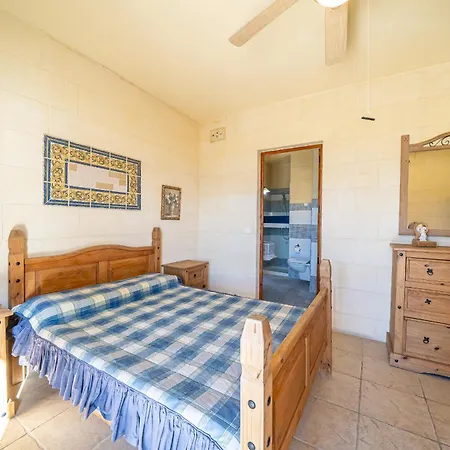 Holiday home With Private Pool *